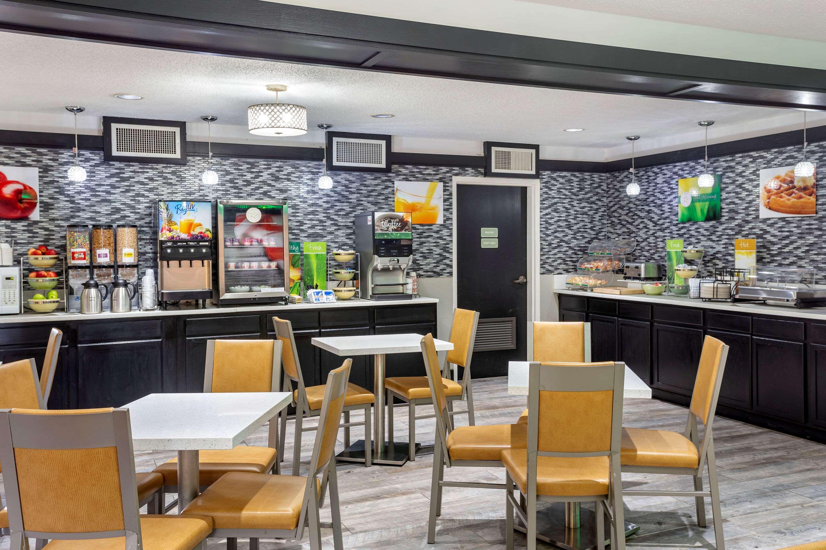 Quality Inn St Robert - Ft Leonard Wood Сейнт Робърт Екстериор снимка